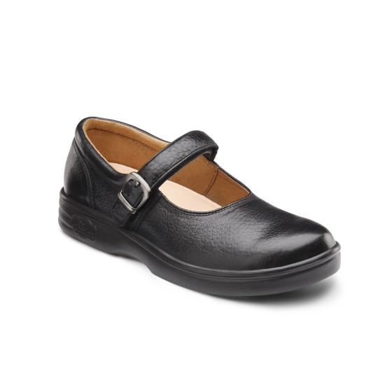 black flat dress shoes