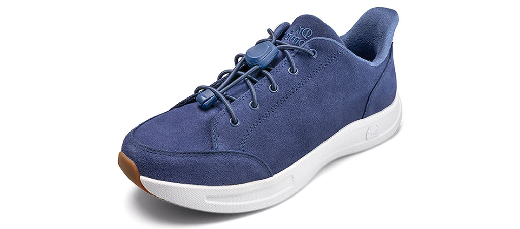 Dr. Comfort Maddie Women's Shoe 3/4 Image